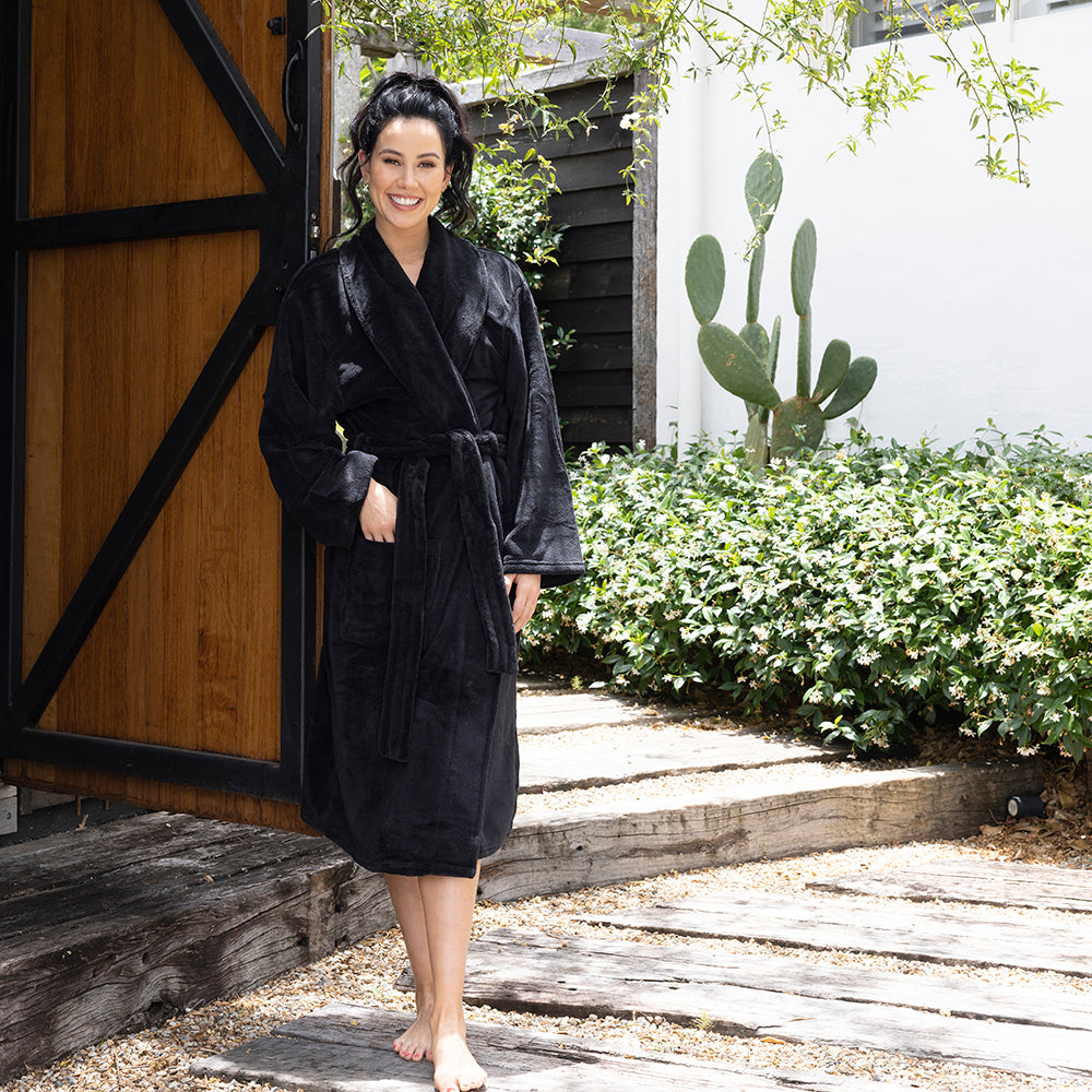 M/L Microplush Robe Black- Bambury