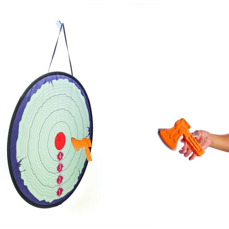 Target Throwing Game - Axe Warrior