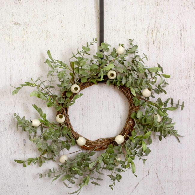 Metal Wreath Door Hanger Black