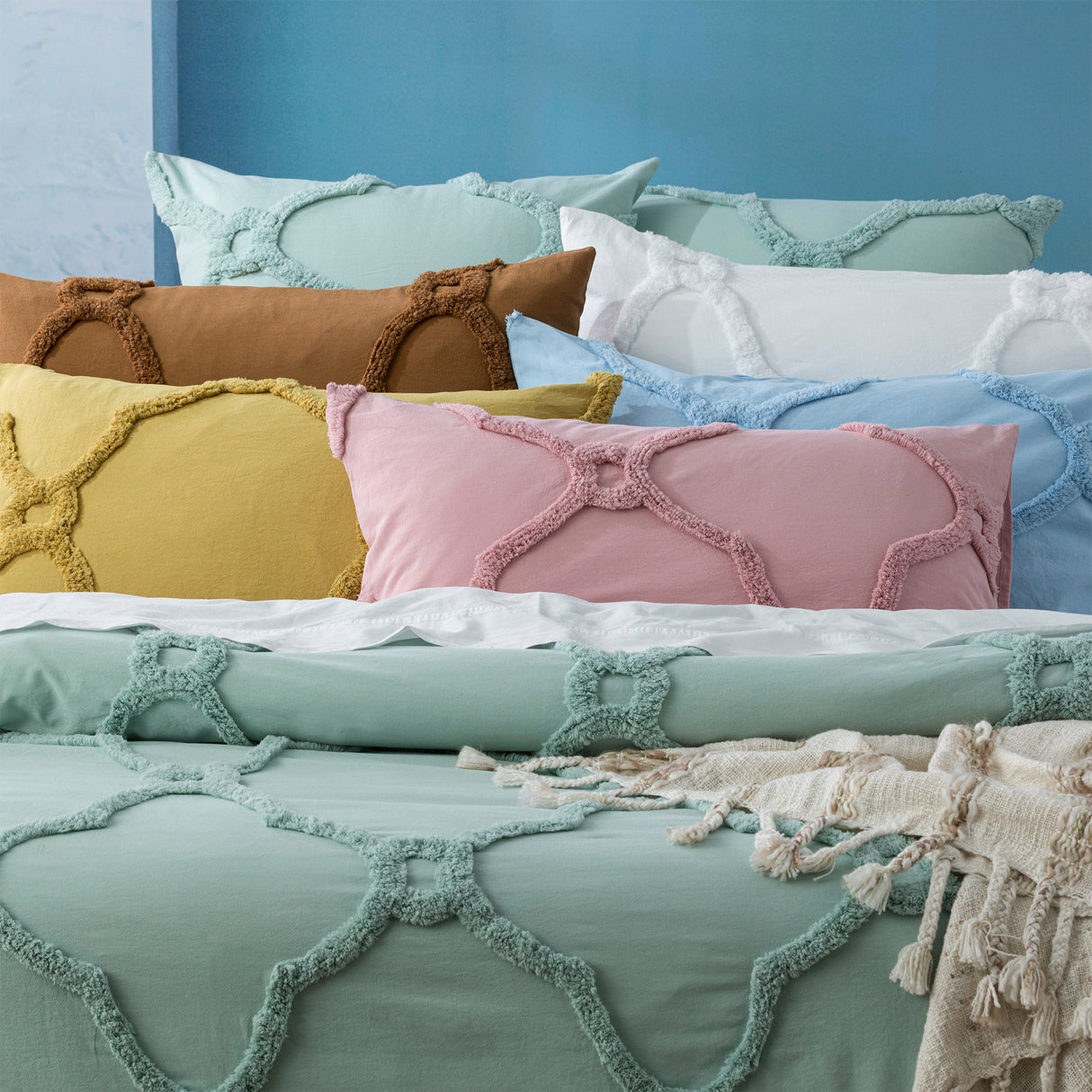 Moroccan Cotton Vintage Tufted European P/Case White