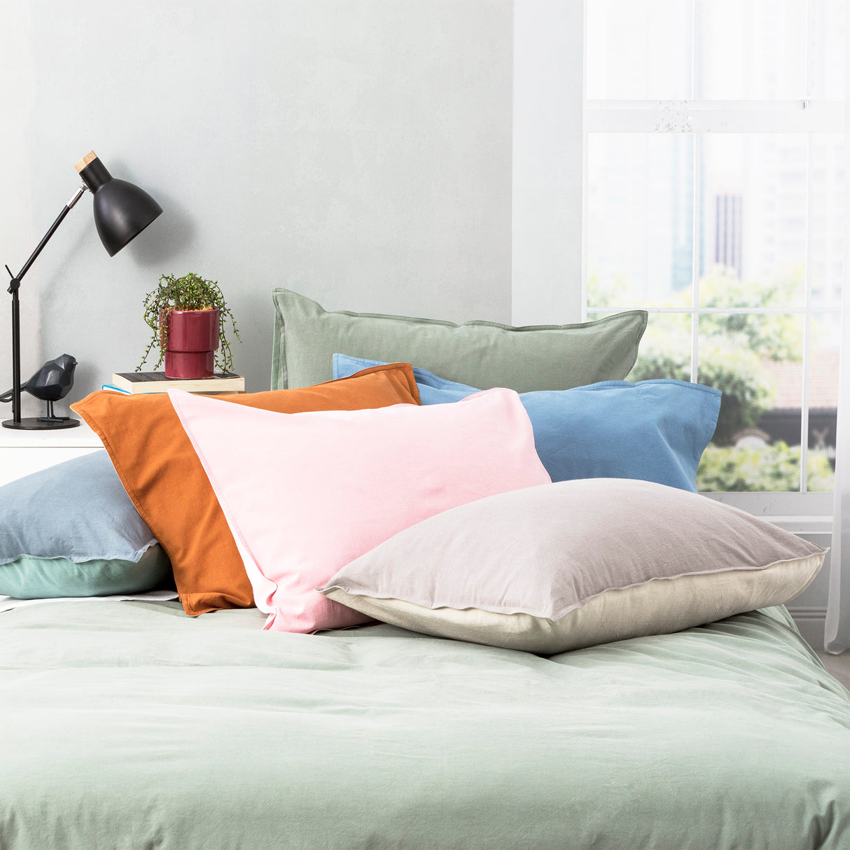 Essentials Vintage stone washed reversible Quilt / Duvet cover set King Charcoal