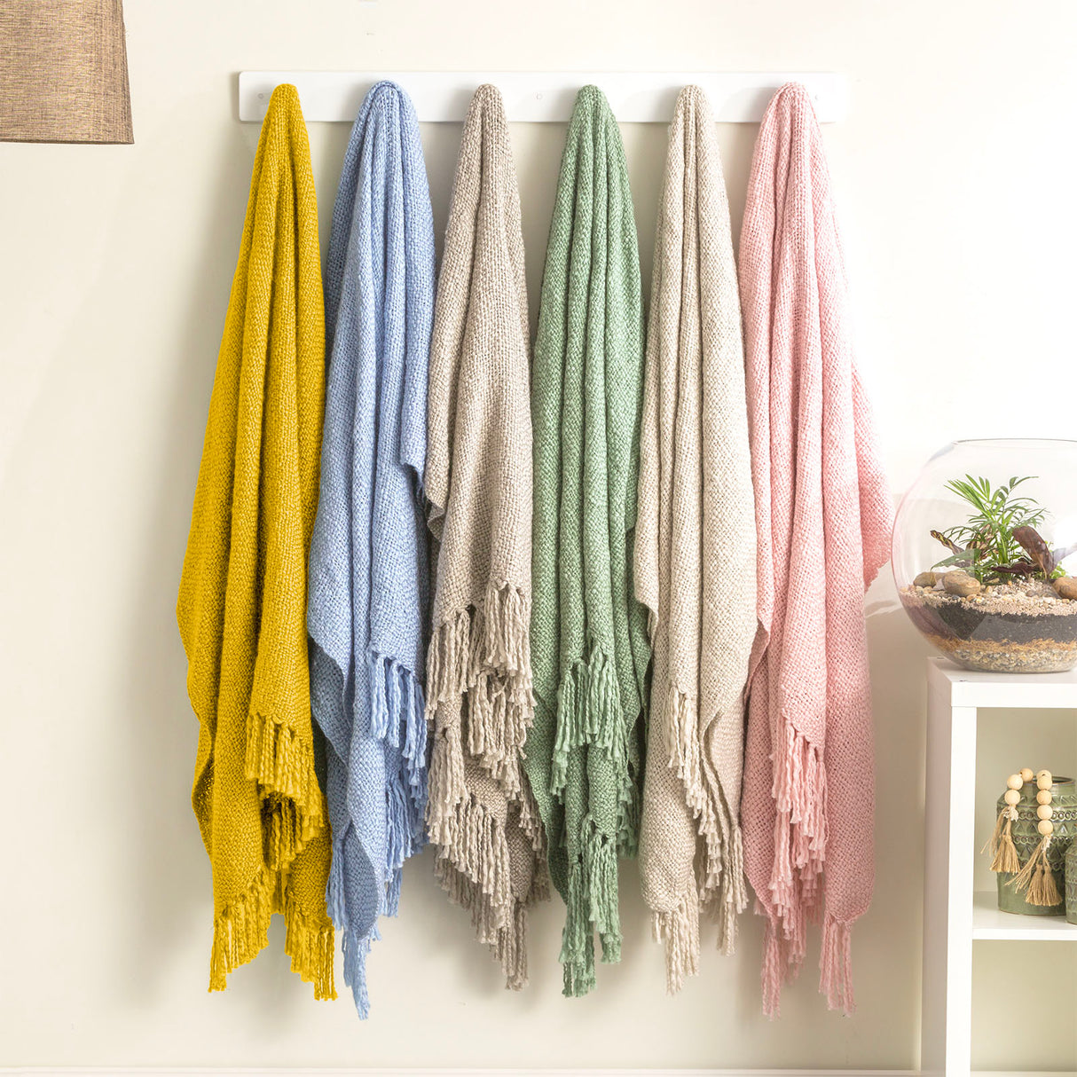 Renee Taylor Crystal 100% Acrylic Throw 130 x 170cms Bloom