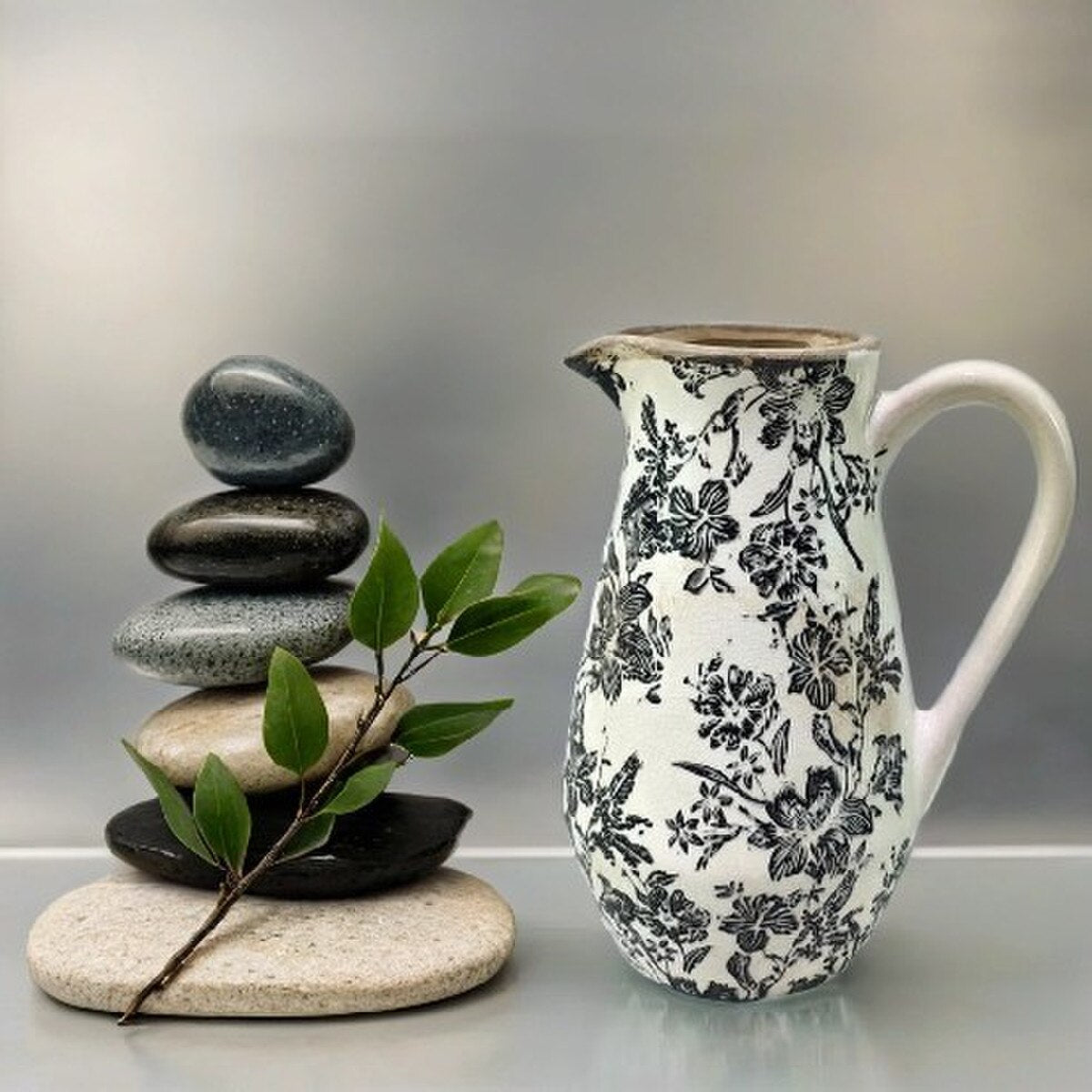 BLACK FLORAL CERAMIC JUG - BLACK - 205x145x255