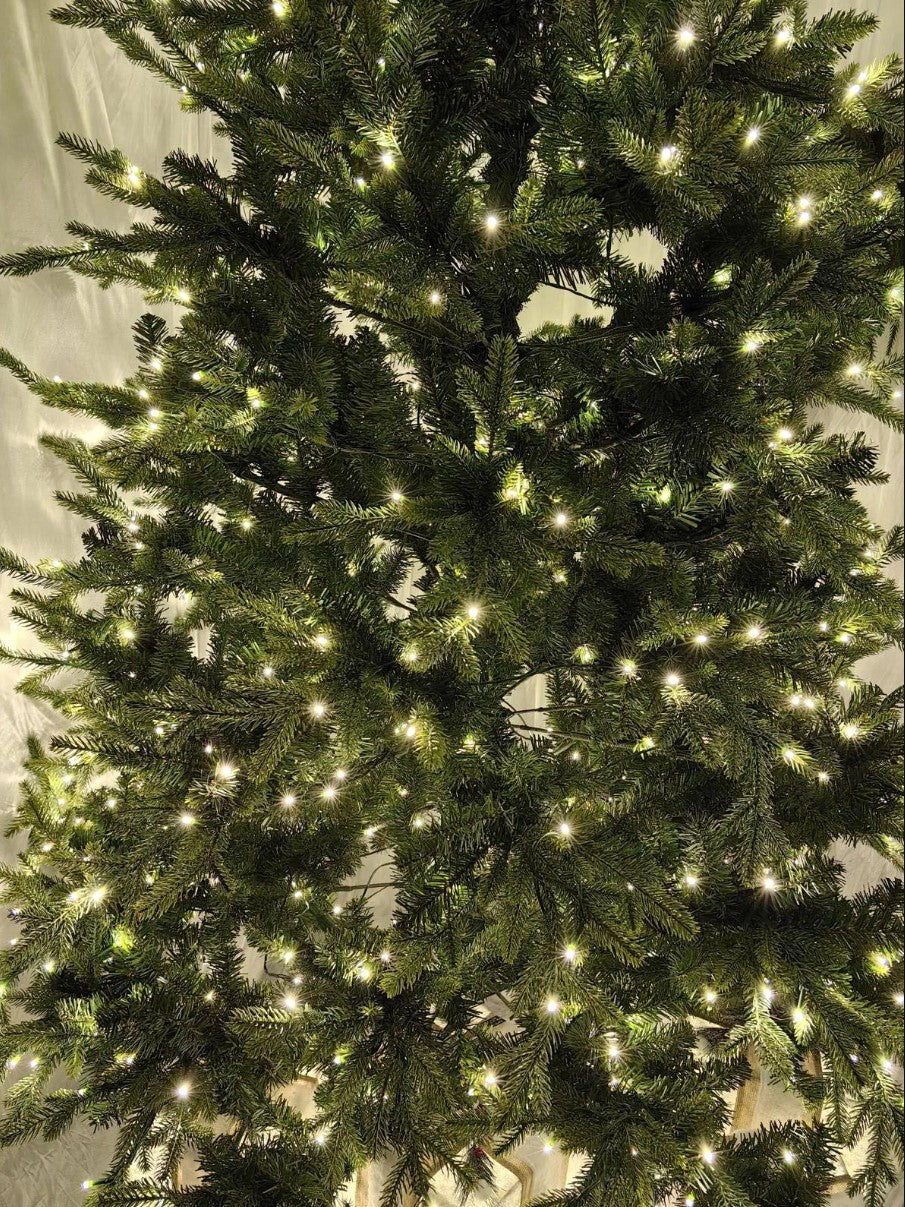 Christmas Tree - 7.5' Mixed PE Pine Tree X 3268 Tips &