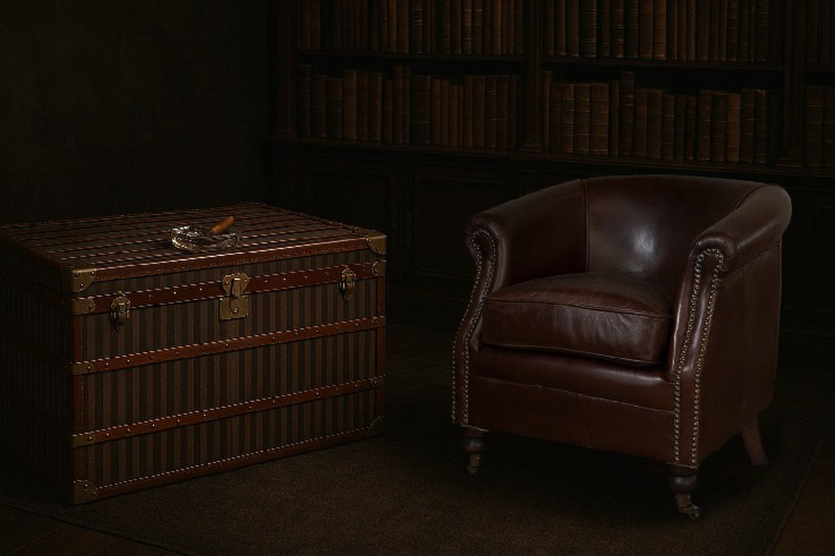 TRUNK COFFEE TABLE (1.12m x 52cm x 59cm)