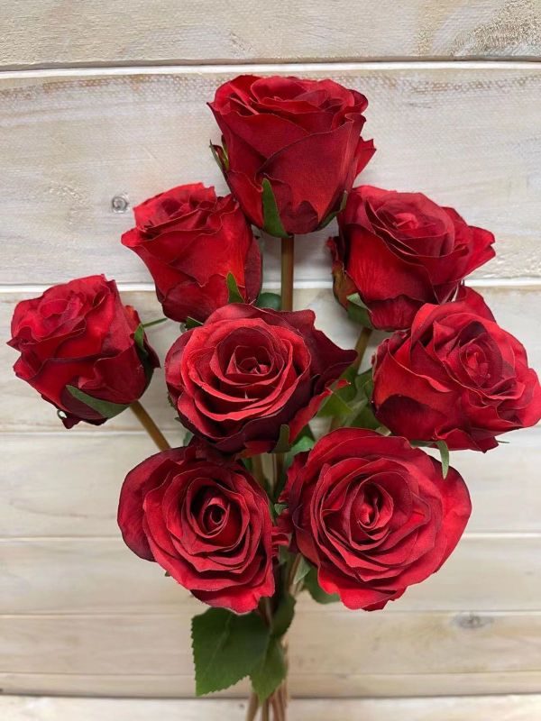 Artificial Rose Bud Bundle with 8 Flowers (Red)