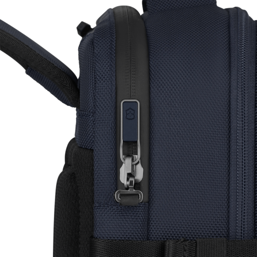 Boarding Bag - Victorinox Werks Traveler 7.0 (Blue)