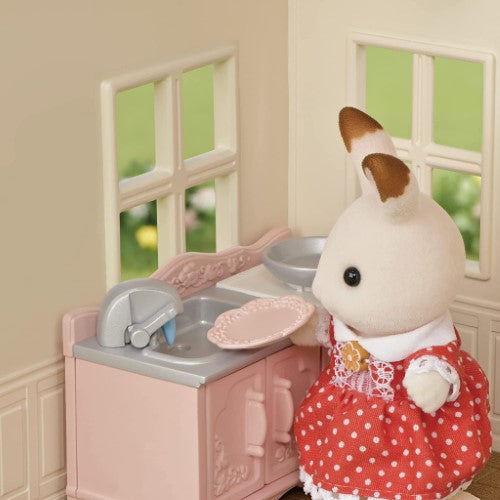 Sylvanian Families Starter Home - Red Roof Cosy Cottage