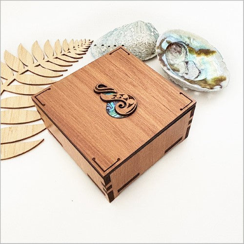 Small Trinket Box - Relief Pikorua (8 x 8 x 4.5cm)
