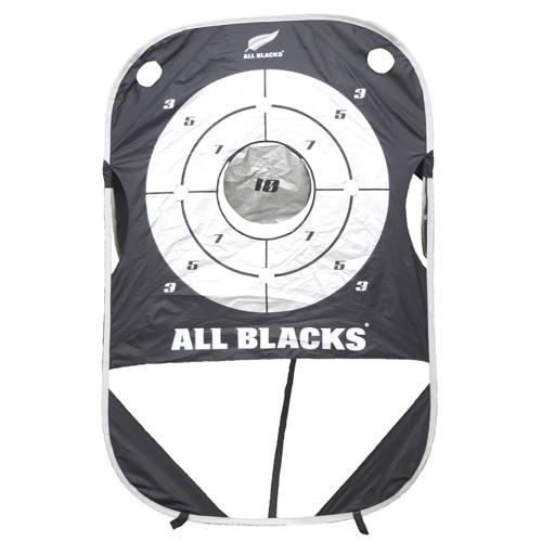 All Blacks Passing Target – 1.6m x 1.0m Includes carry bag and pegs 1.6m x 1.0m