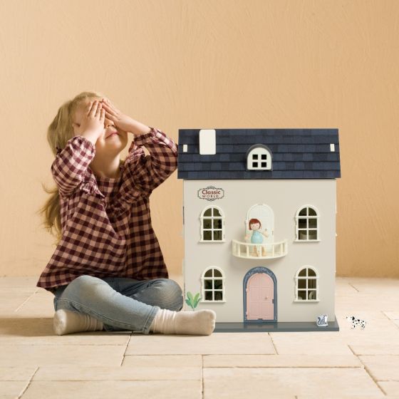 Vintage Dolls House - Classic World