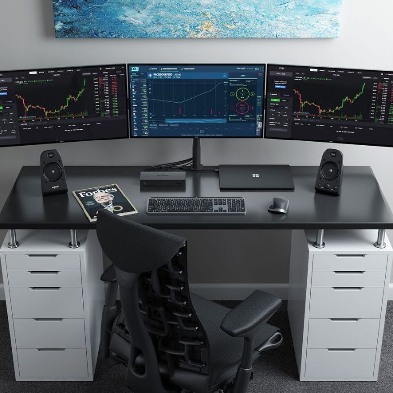 Alogic MA3 USB-C docking station with 3 display support, 100W power delivery, and multiple connectivity options for enhanced productivity.