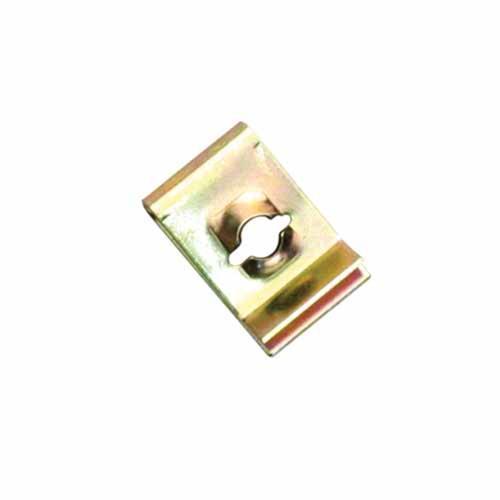 Champion Captive Nuts No.10 Pack of 8