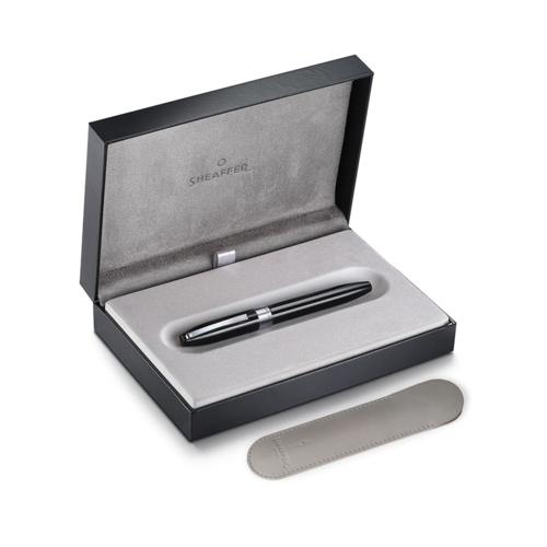 Sheaffer Legacy Broad Fountain Pen Black Chrome Trim