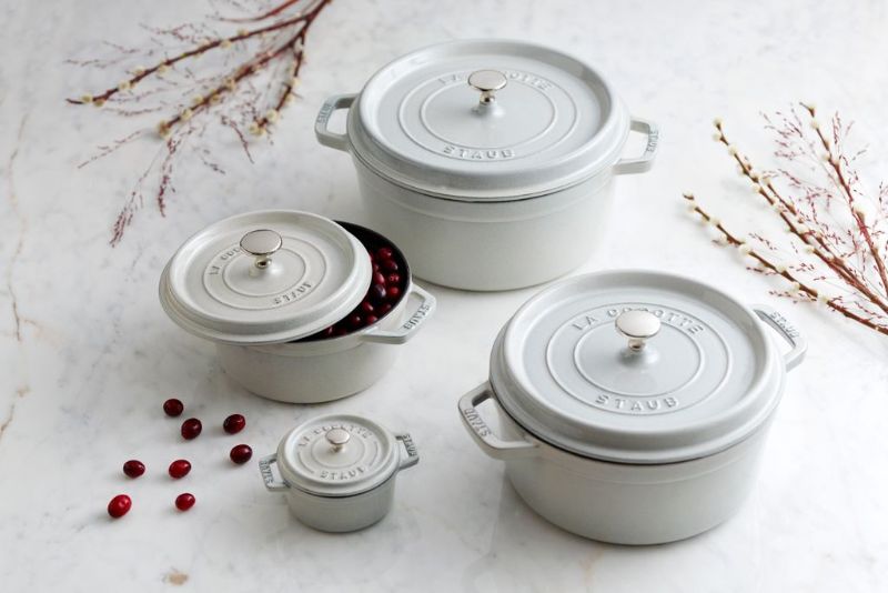 Round Cocotte - Staub White Truffle (28cm/6.7L)