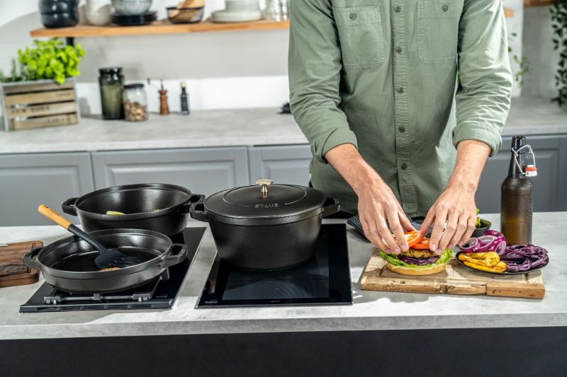 4pc Stackable Cocotte Set - 24cm (Black)