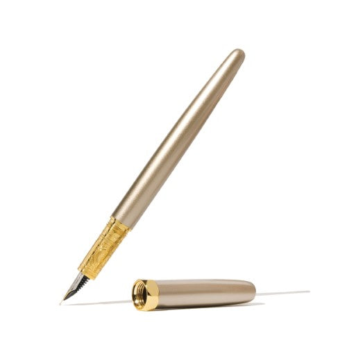 FWP Fountain Pen Bijou Captain Earl Greyson Medium