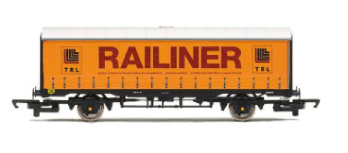 Hornby Trains - Railiner PVA Van Era 8