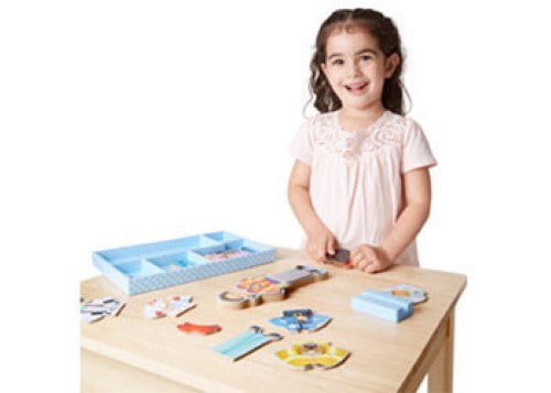 Melissa & Doug - Julia Magnetic Dress-Up