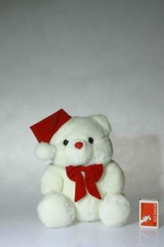 Set of 2 small white and red velvet hats and bows for festive holiday decor or gifts, each measuring 20cm.