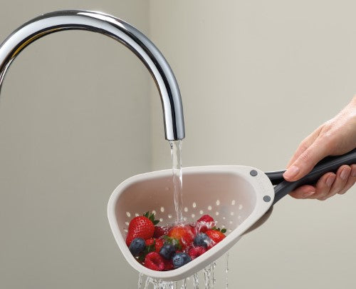 Droplet Mini Compact Colander with folding handles - Joseph Joseph