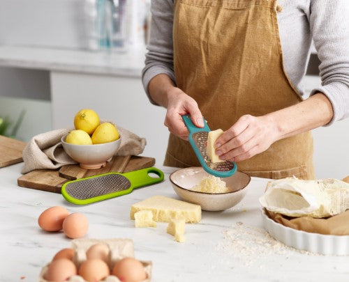 Set of 2 Graters (Opal) - Joseph Joseph Duo