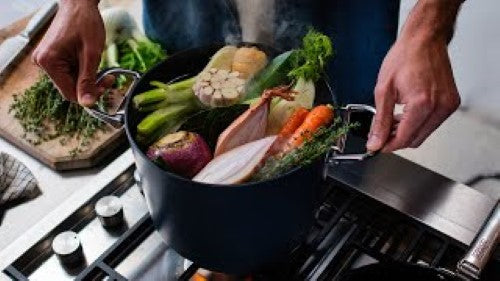 Space 25cm/8.5qt Non-Stick Induction Stock Pot & Lid - Joseph Joseph