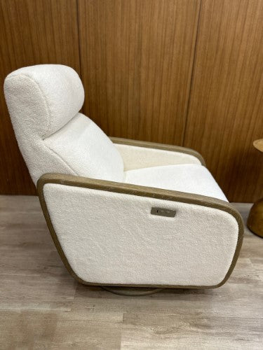 Oakmount Electric Recliner - Ashwood And Boucle Fabric