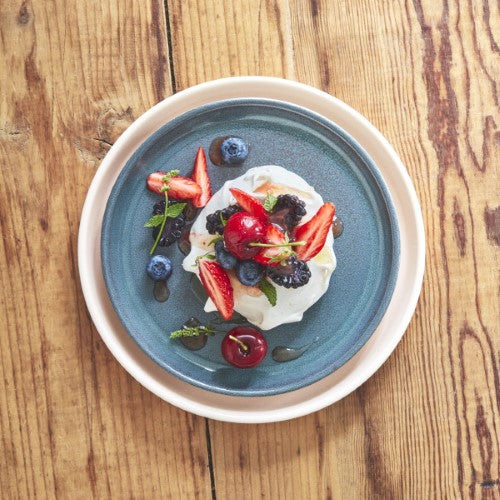 XL Plate 28cm - Blue Flame/Ivory - Emile Henry - Set of 4