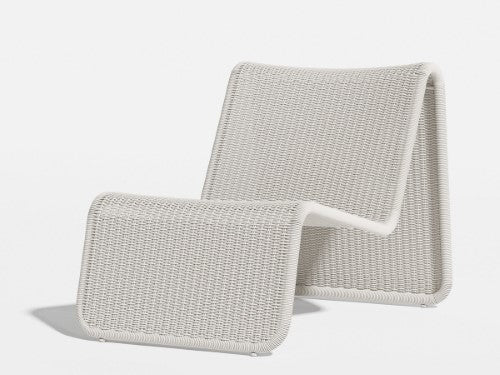 M Relax Outdoor Lounger - White - Alu Frame with Outdoor Wicker