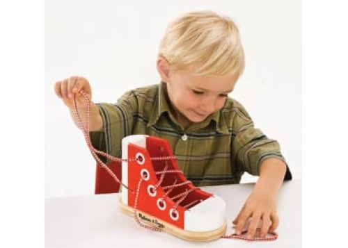 Melissa & Doug - Wooden Lacing Sneaker
