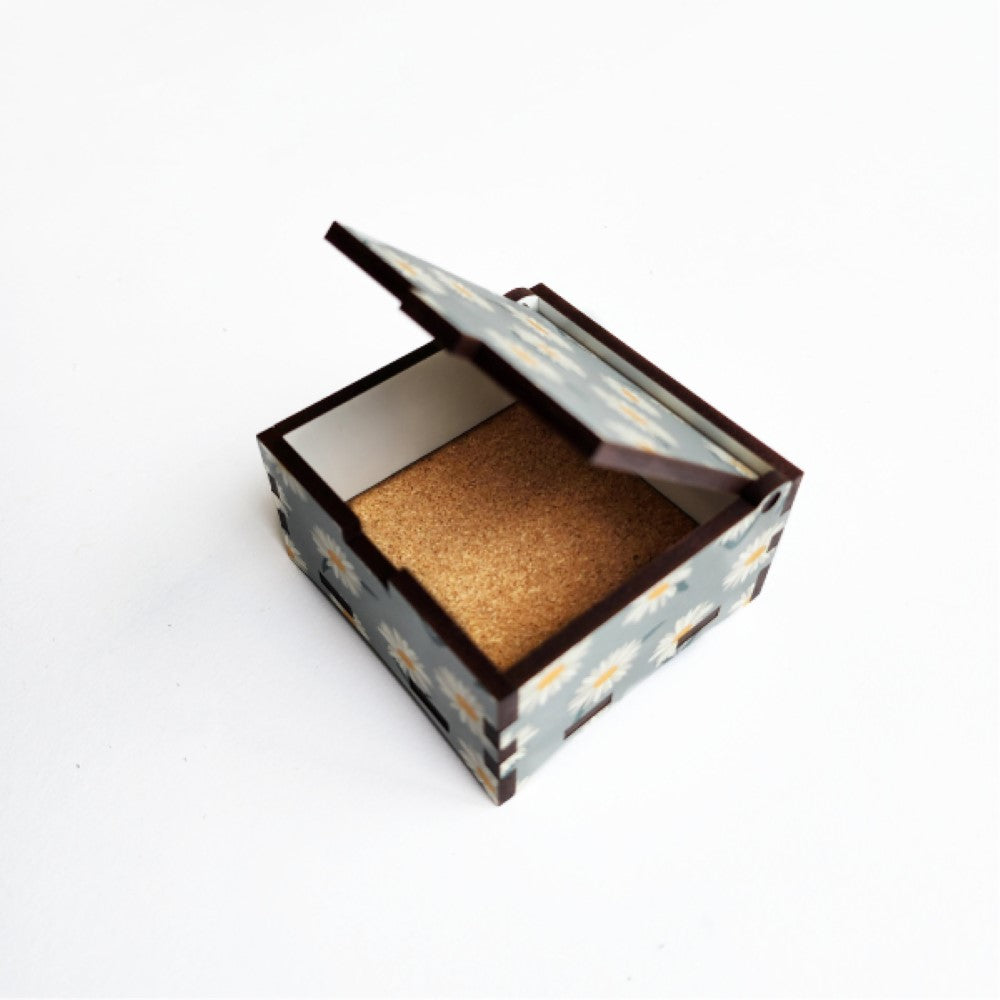 Square Trinket Box - Mountain Daisy (8 x 8 x 4cm)