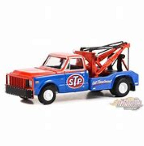 Diecast Model - 1971 Chevrolet C-30 Dually Wrecker- STP