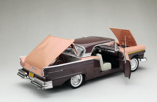 Diecast Model - 1957 Ford Fairlane 500 Skyliner - Scale: 1/18