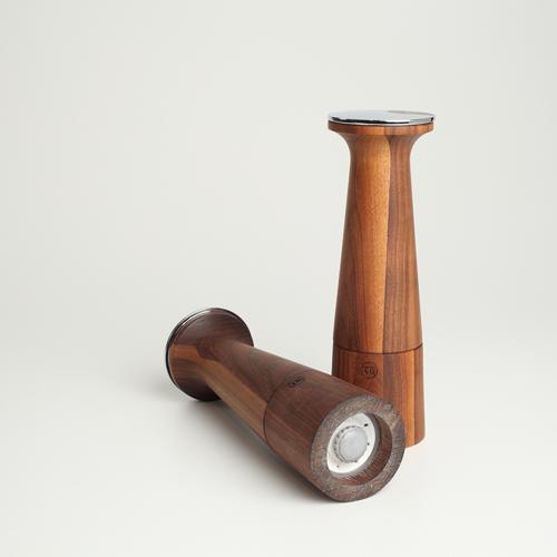 Oblique Walnut Pepper Mill 205mm - T&G