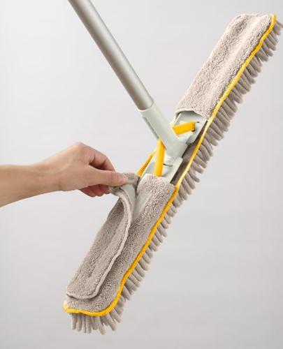 CleanTech Adjustable Floor Duster - Joseph Joseph