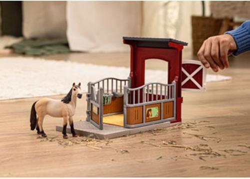Schleich - Ponybox with Mustang Mare