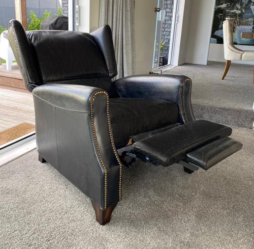 Stratford Recliner - Belon Black