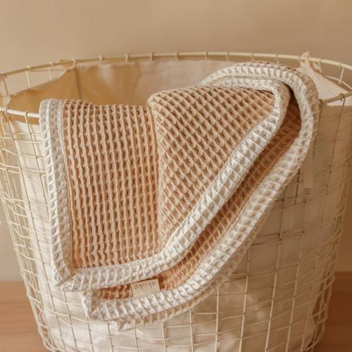 Latte Pique Waffle Throw with Natural Border - Akiiko