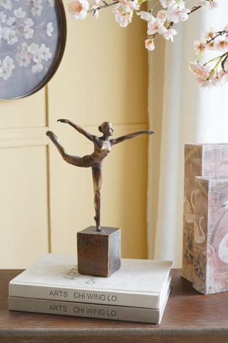 Yoga Lady Figurine - 210 X 80 X 280