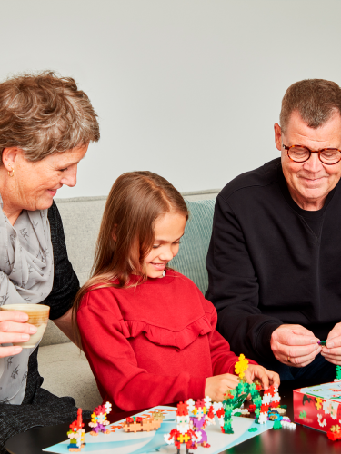 Plus Plus Christmas Advent Calendar - Santa's World