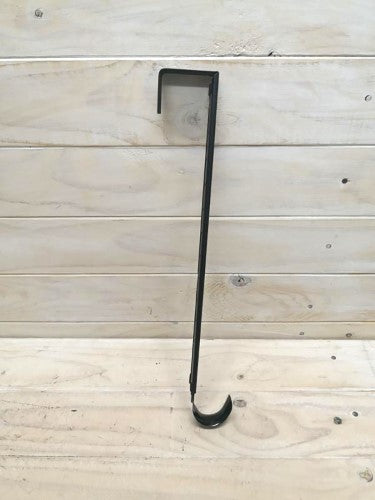 Adjustable Metal Wreath Hanger (Black)