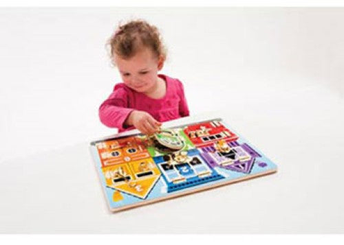 Melissa & Doug - Latches Board
