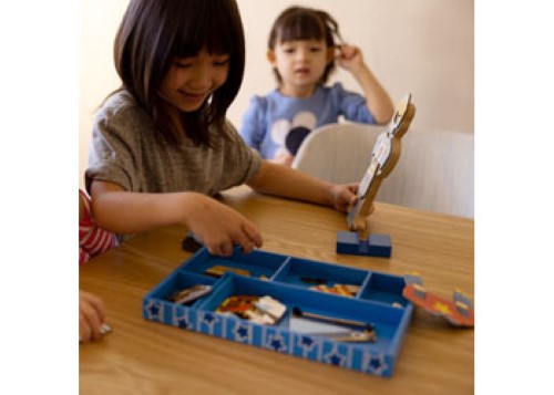 Melissa & Doug - Billy Magnetic Dress-Up