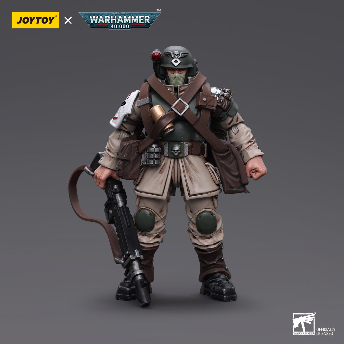 Warhammer 40K 1/18 Astra Militarum Cadian Command Squad Veteran with Medi-pack