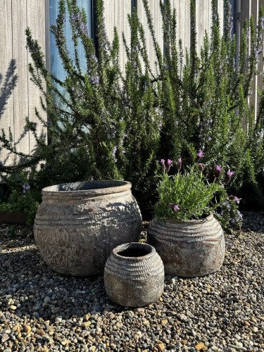 Weathered Black Sumatra Laili Garden Pot 31 x 21cm