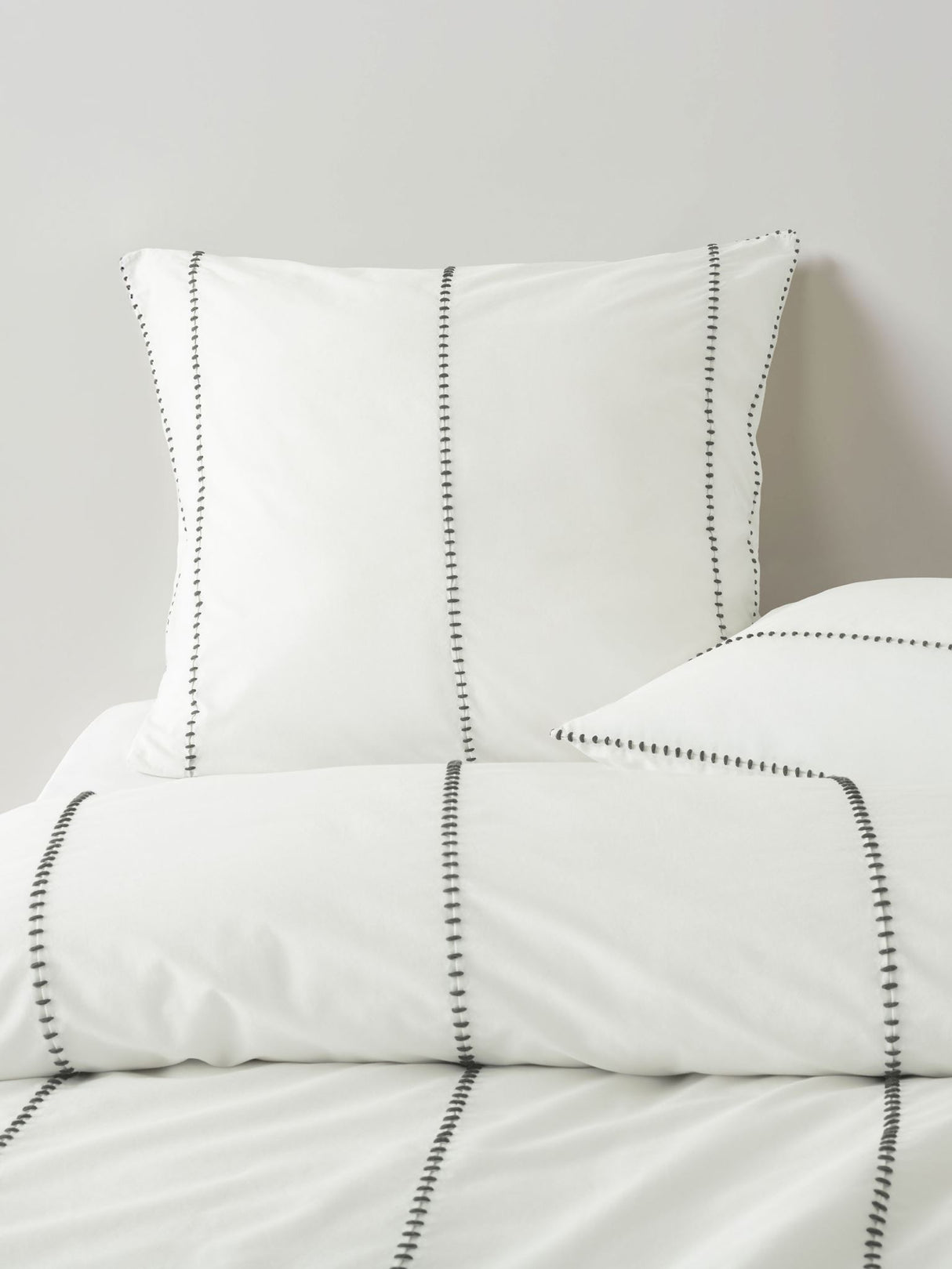 Jerome Duvet Cover Set by Linen House - Super King (White)