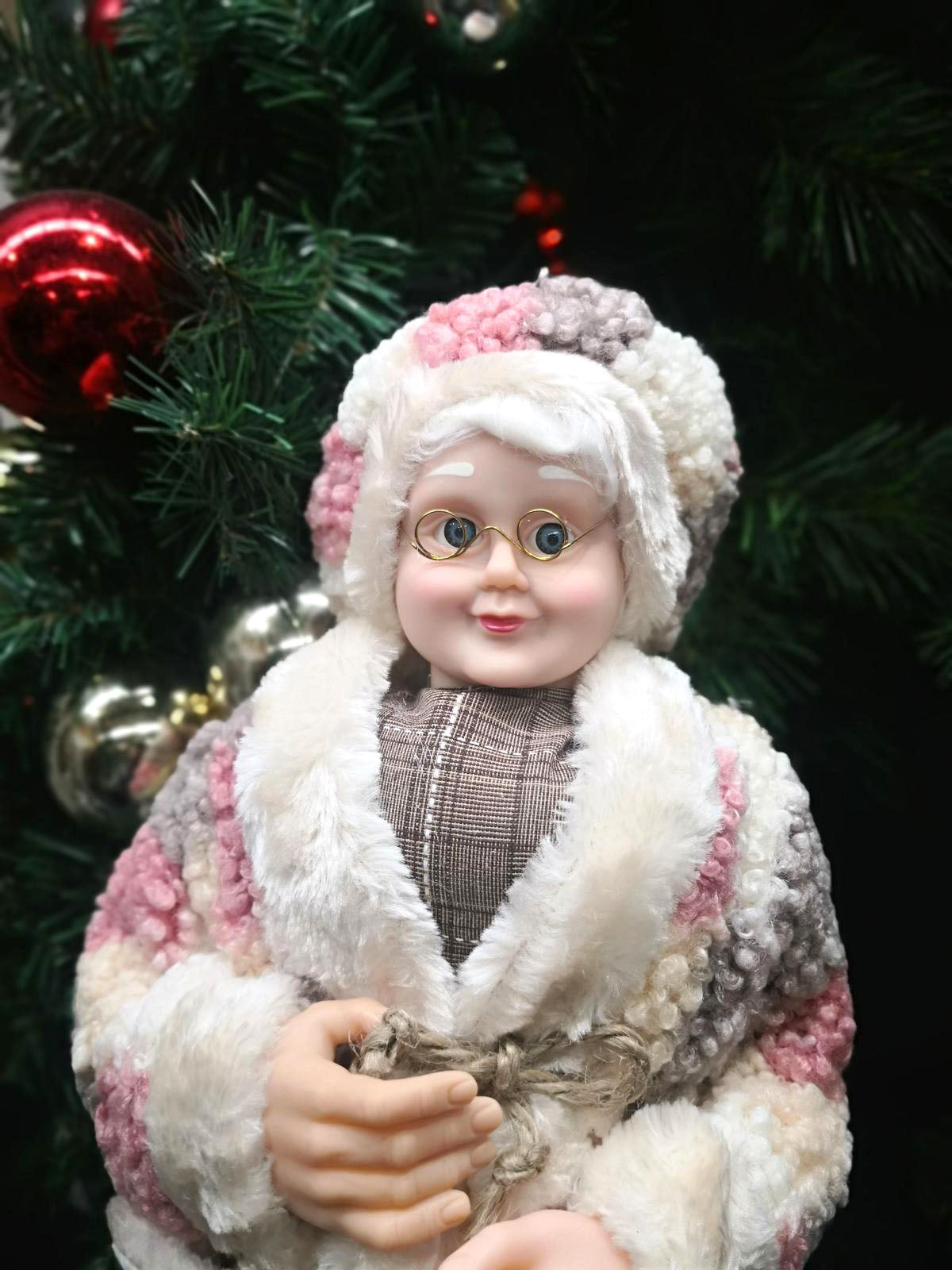 Santa– 60cm Christmas Standing Noble Mrs Claus