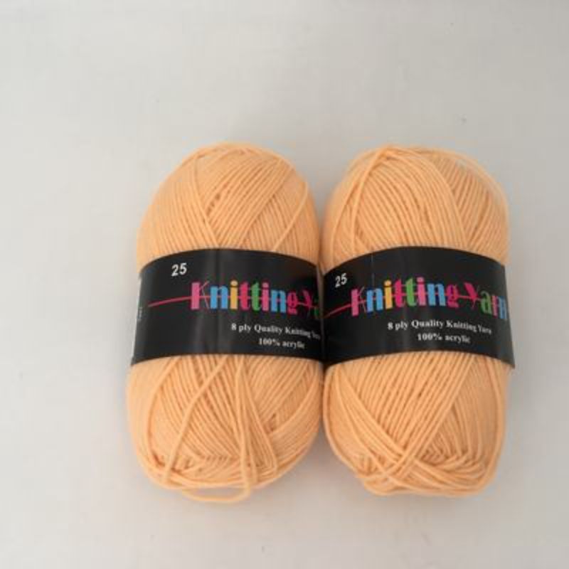 Vibrant #25 knitting yarn set with 6 soft, durable 100g skeins for creative crafting projects. Perfect for beginners and experts.