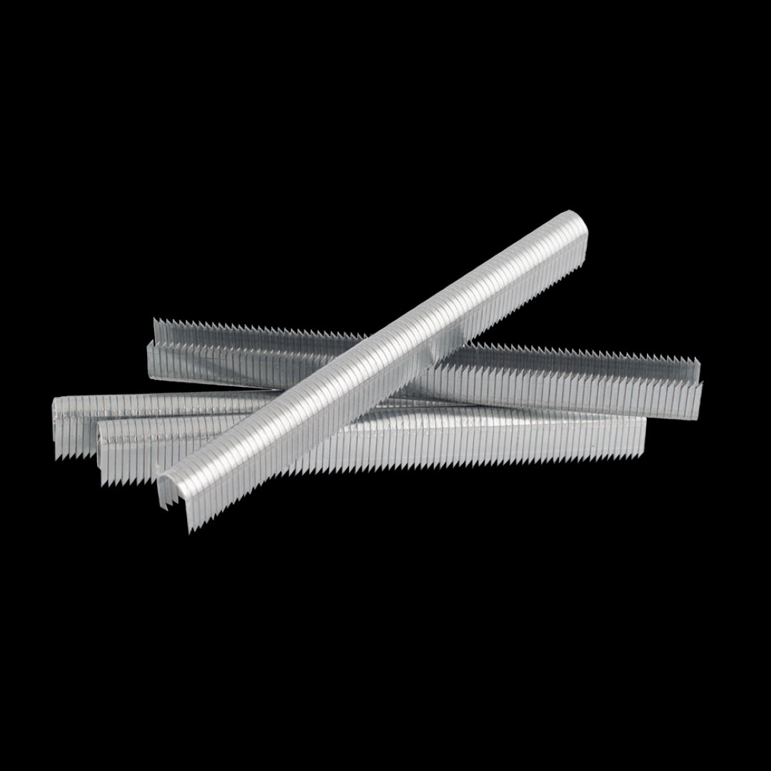 ARROW T25 11mm Staples in heavy-duty steel, ideal for secure cable fastening without damage; pack of 1000 staples.